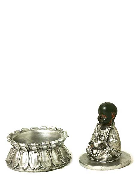 Mini Buddha Urn Zittende Kind-monnik op Lotus Asbox (0.05 liter)